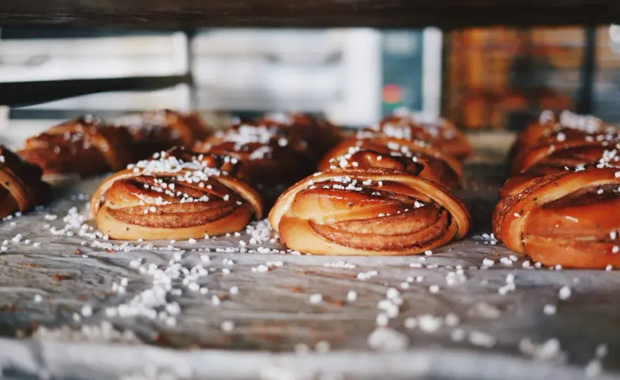 Är kanelbullen svensk? Så blev den en fikaikon