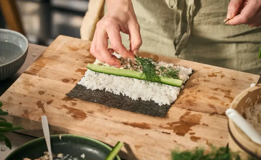 Sushi recept hemma - så lyckas du med riset och rullarna