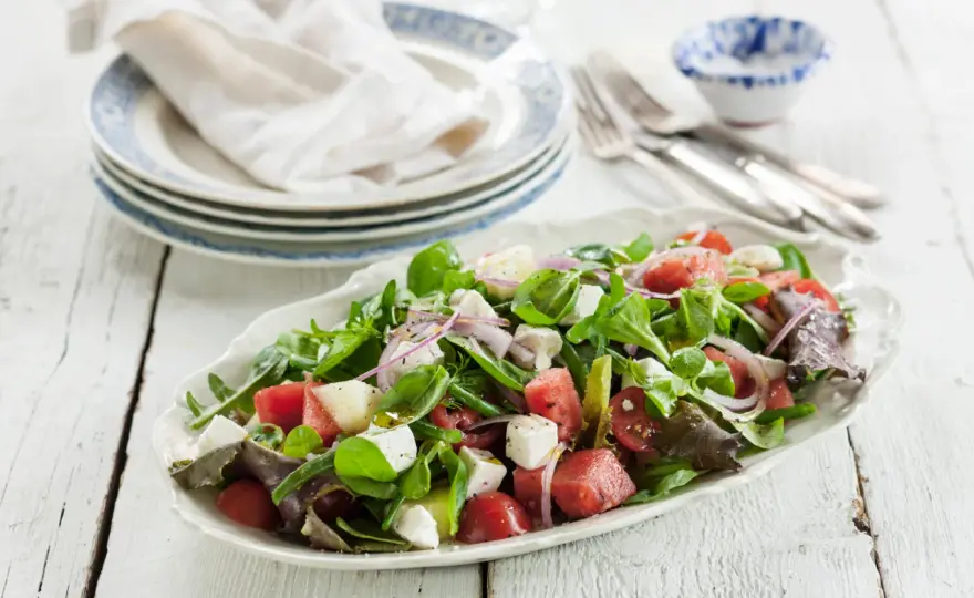 Melonsallad med fetaost - så får du balansen rätt